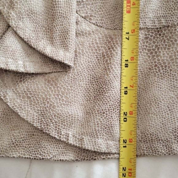 INC ruffle front zip up jacket L  EUC - Picture 7 of 8